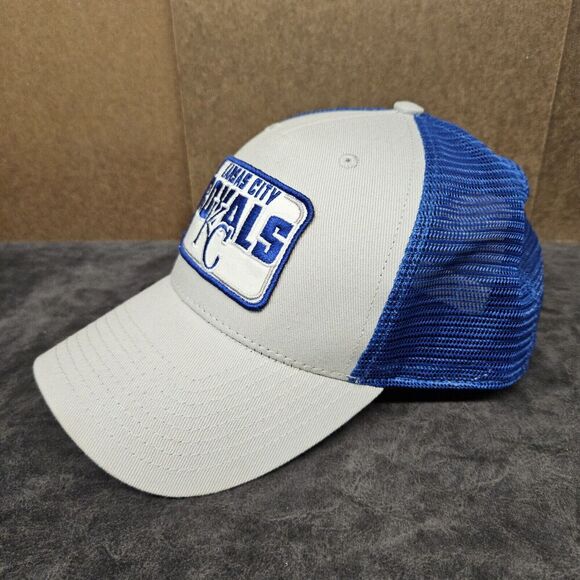 Kansas City KC Royals Emboidered Patch Snapback Trucker Hat by Fan Favorite - Picture 4 of 12